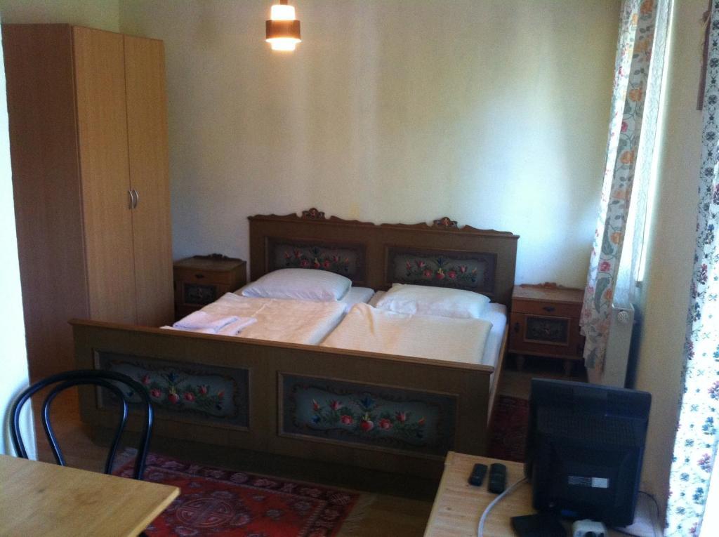 Gasthof Pension Steinberger Sankt Georgen im Attergau Zimmer foto